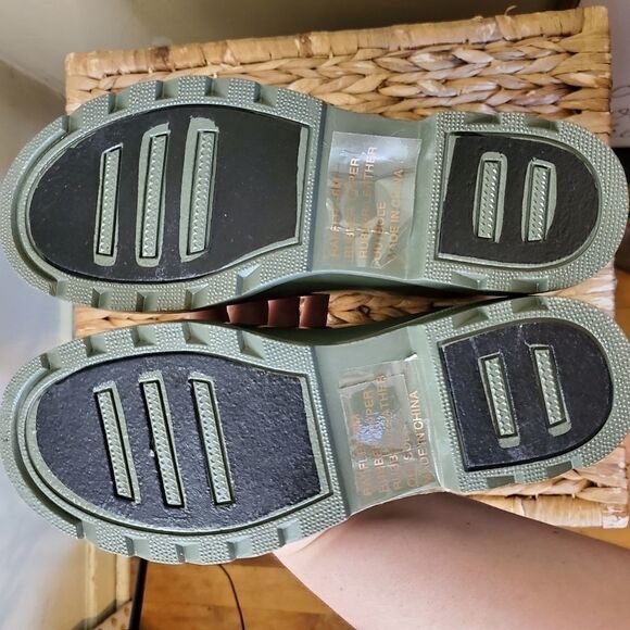 Camo Waterproof Rain Boots - Picture 10 of 15